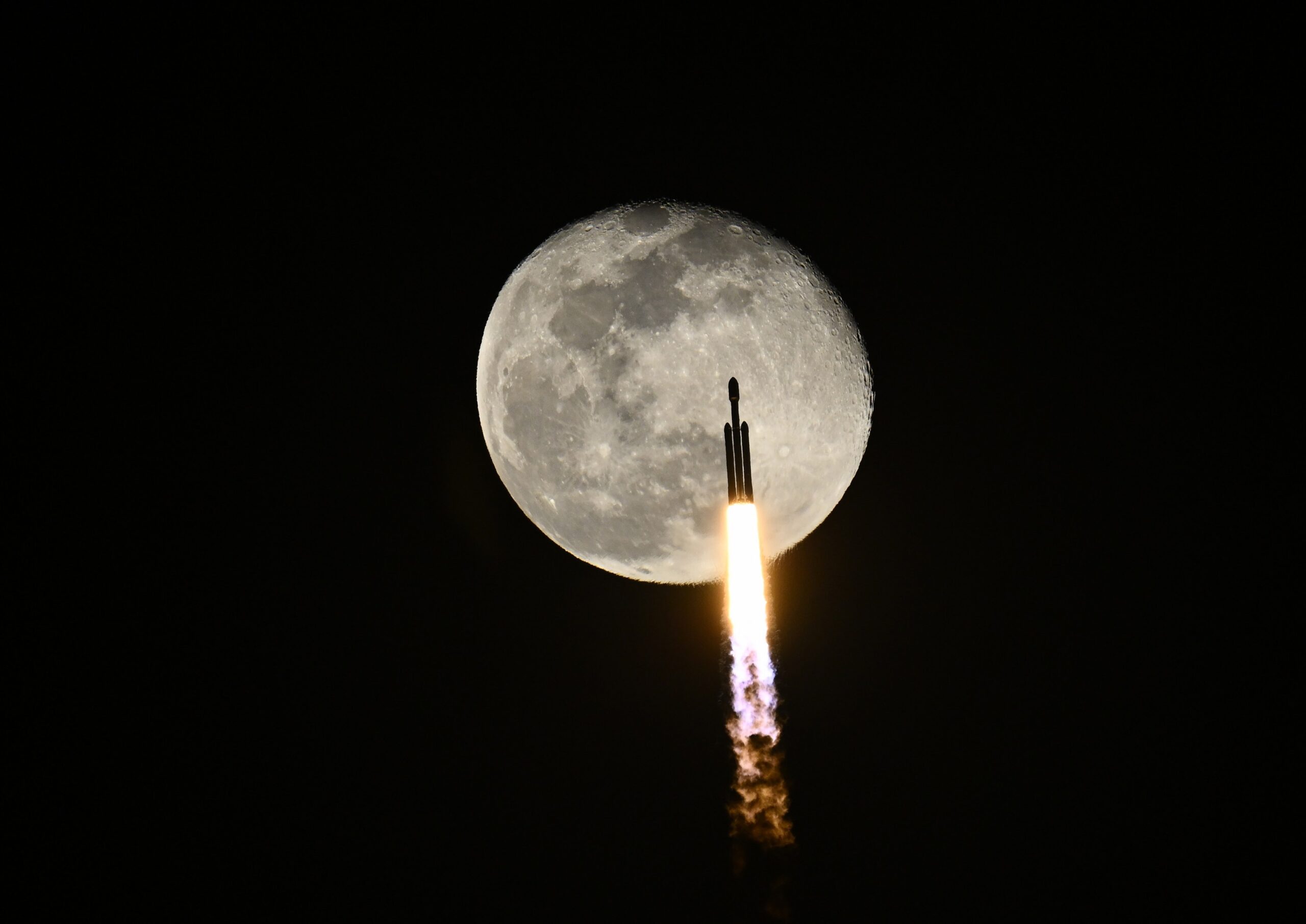 A Falcon Heavy rocket launch at the end of last year. SpaceX has contracts with the US government that could be at risk if Musk, the CEO, was revealed to be using drugs